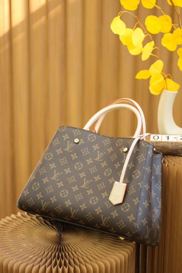 Montaign M41056 (4) LOUIS VUITTON Montaign MM M41056