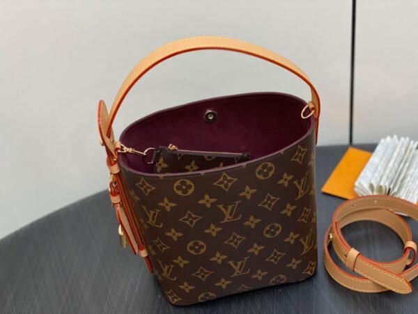 LOUIS VUITTON All In BB M12925