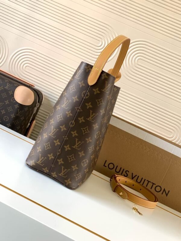 LOUIS VUITTON All In GM M12926