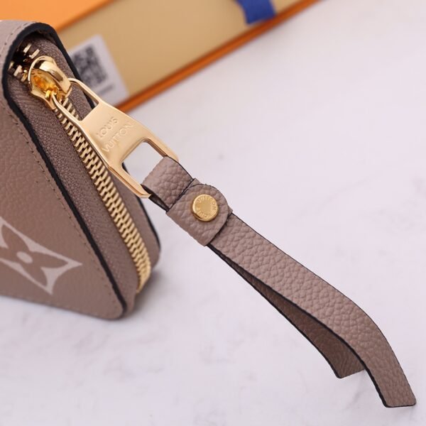 LOUIS VUITTON Zippy Wallet M69794