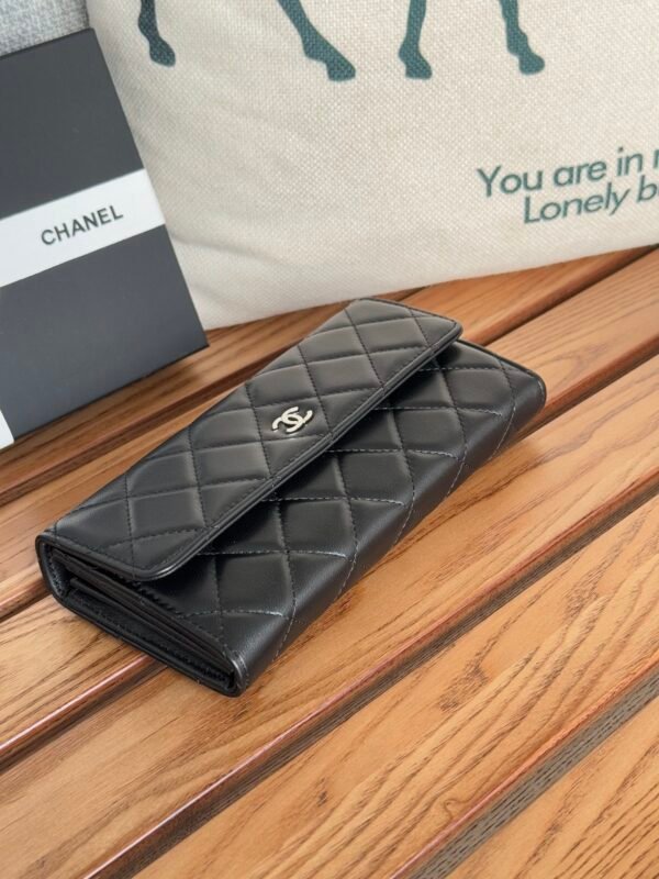 Chanel Women's Long Wallets