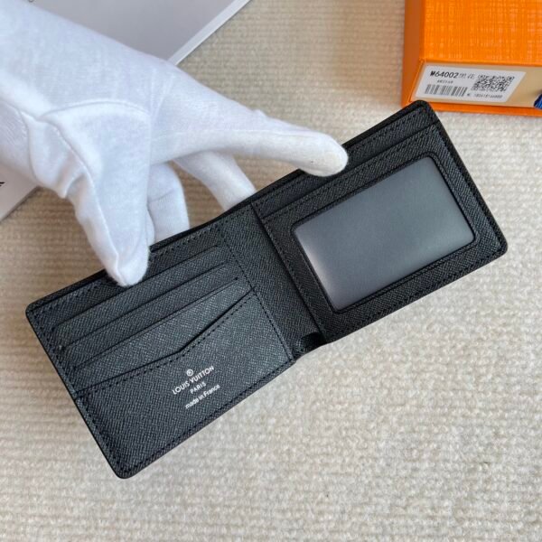 m64002 (2) Slender Id M64002