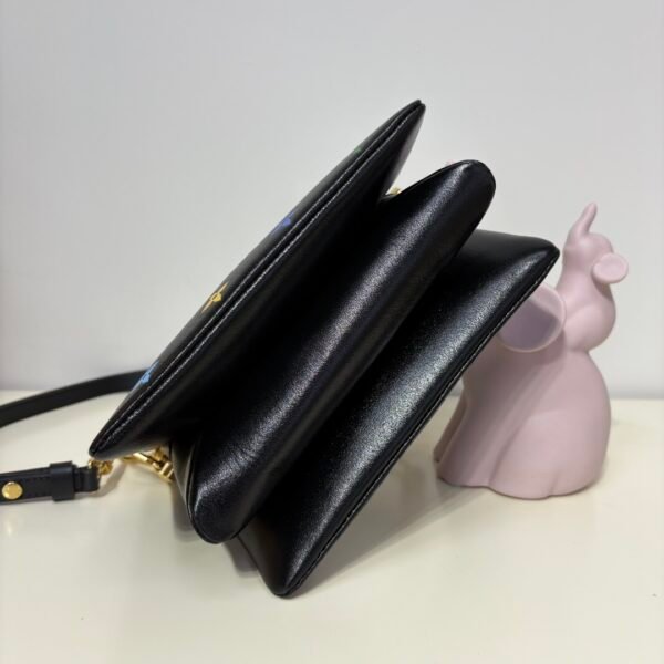 M13232 LV x TM Coussin BB (5) M13232 LV x TM Coussin BB