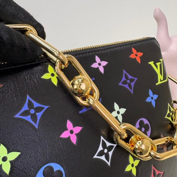 M13232 LV x TM Coussin BB (6) M13232 LV x TM Coussin BB