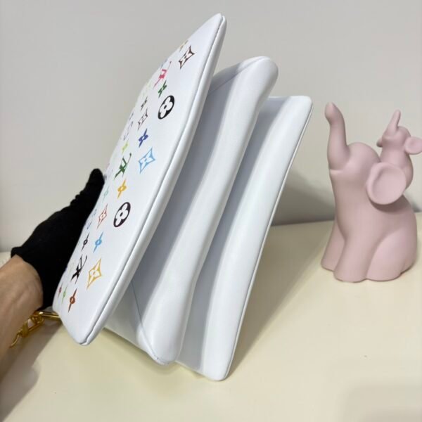 M13233 LV x TM Coussin PM (4) M13233 LV x TM Coussin PM