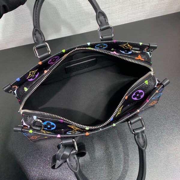 M13260 LV x TM OnTheGo East West Chain Bag (7) M13260 LV x TM OnTheGo East West Chain Bag