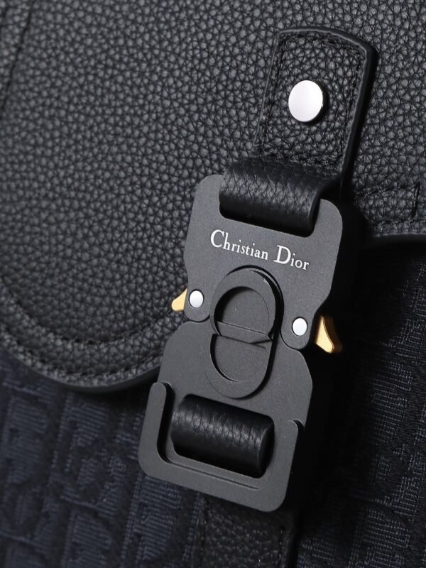 1ADSH241YKS_H03E (7) Dior Saddle Bag black