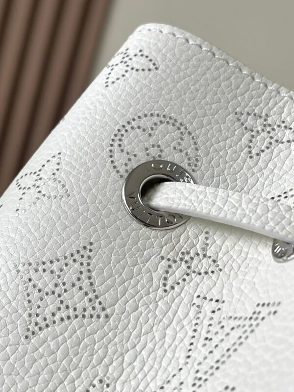 LV Bella M11841 (8) LV Bella M11841