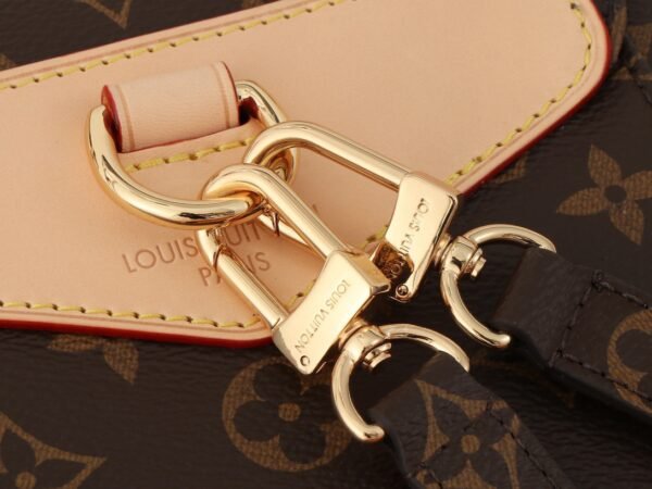 LOUIS VUITTON Montsouris Mini M11199