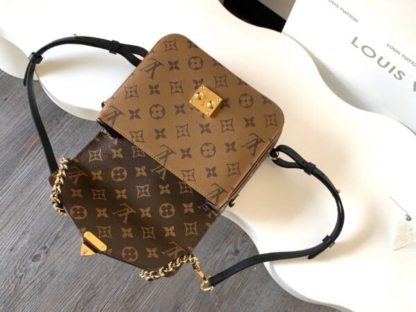 LV Pochette Métis Backpack M11941 (8) LV Pochette Métis Backpack M11941