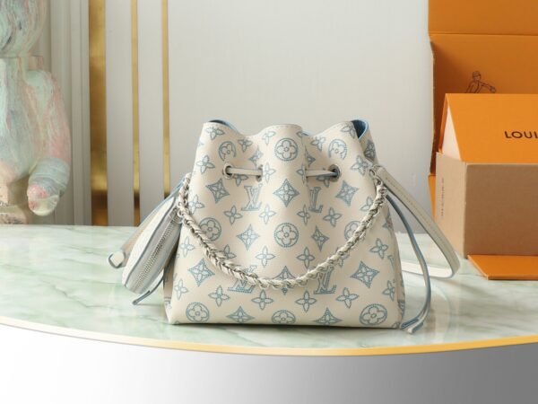 Louis Vuitton BELLA Bucket bag M11736