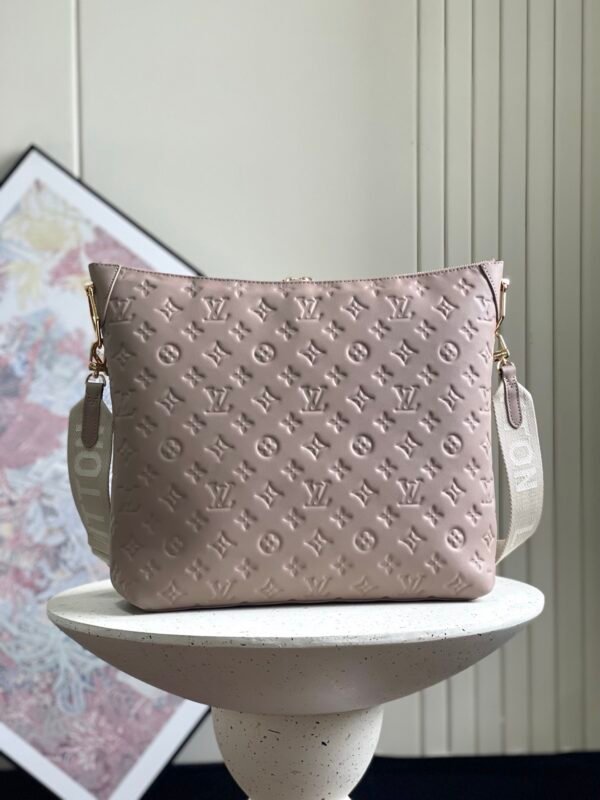 M12071 (3) LV Coussin Hobo MM M12071