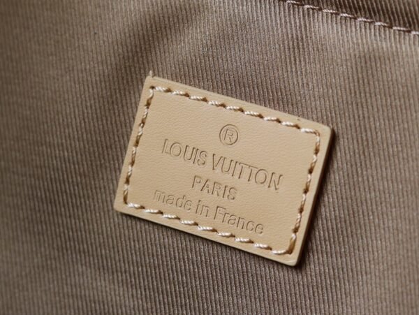 M12624 (7) LV Outdoor Backpack M12624