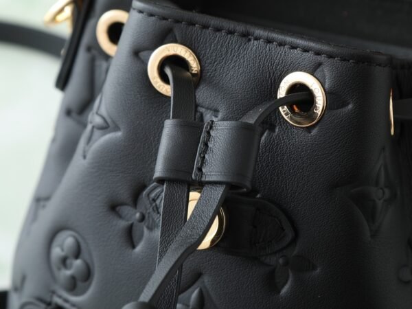 M13387 (3) LV Coussin Backpack Mini M13387