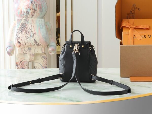 M13387 (7) LV Coussin Backpack Mini M13387