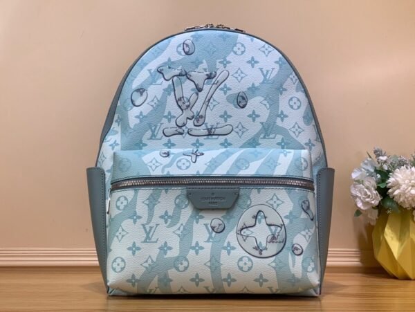 M22519 (7) LV Discovery Backpack M22519