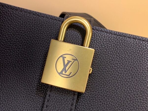 M25341 (7) LV Low Key Cabas MM M25341