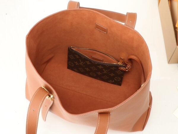 M25342 (6) LV Low Key Cabas MM M25342