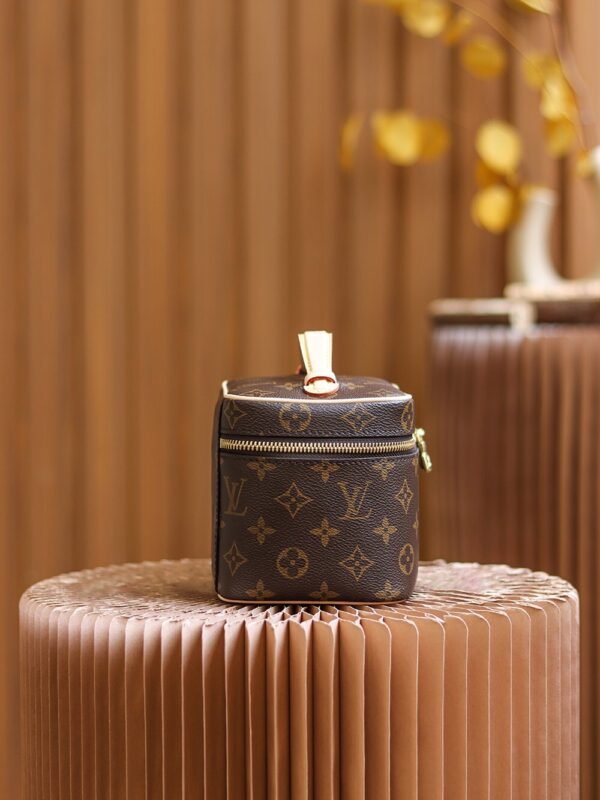 M44495 (6) LV Nice Mini M44495