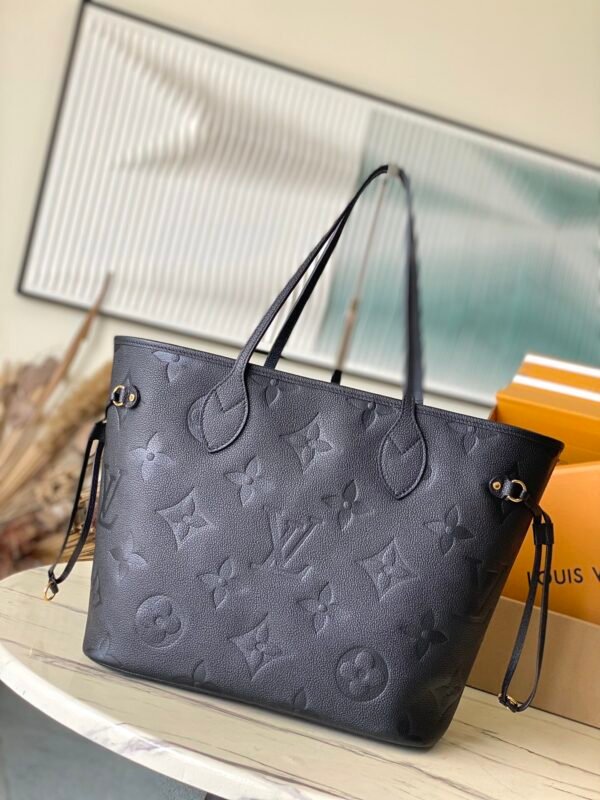 M45685 (4) LOUIS VUITTON Neverfull MM M45685