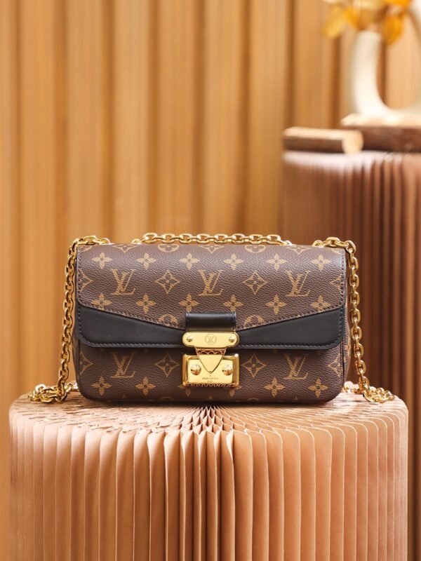 M46126 (1) Louis Vuitton Marceau M46126