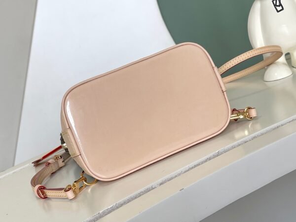 Louis Vuitton Alma Backpack M47132