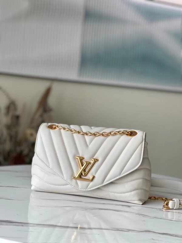 M58549 (8) Louis Vuitton New Wave MM Chain Bag M58549