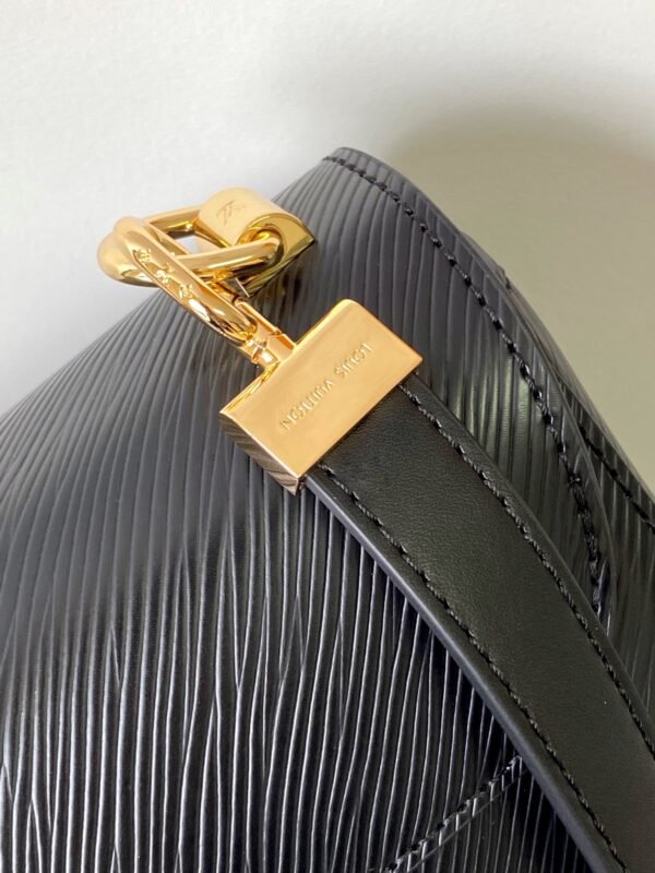 Louis Vuitton Twist MM handbags M59402