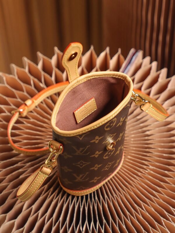 LOUIS VUITTON Fold Me Pouch M80874