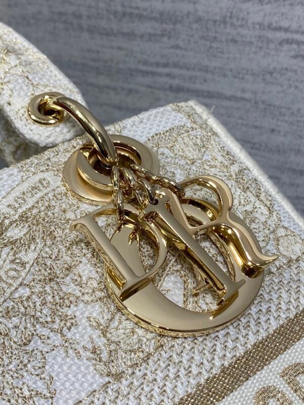 Medium Lady D-Lite Bag (4) Dior Medium Lady D-Lite Bag