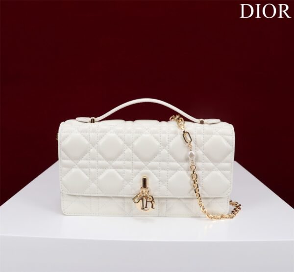S0980ONMJ_M030 (2) My Dior Mini Chain Bag white