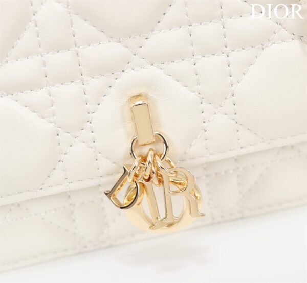 S0980ONMJ_M030 (3) My Dior Mini Chain Bag white