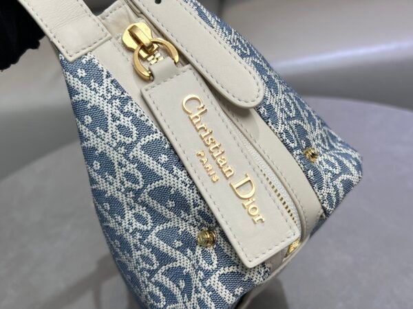 S3202UDFD_M925 (5) Dior Diorstar Hobo Bag with Chain Grey