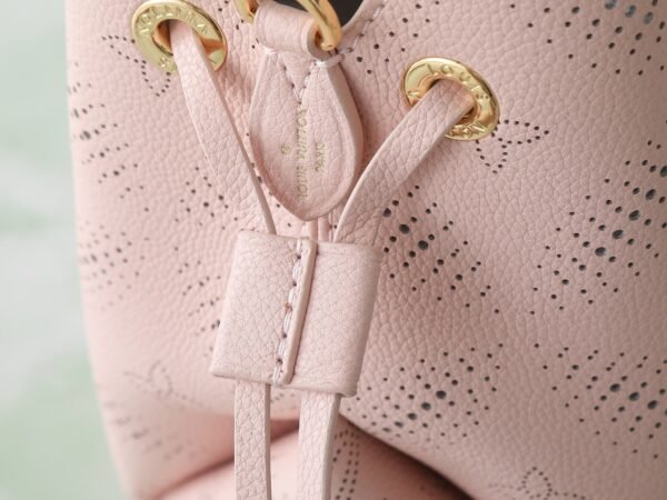 m13840 (4) LV Bella Mahina Handbags M13840