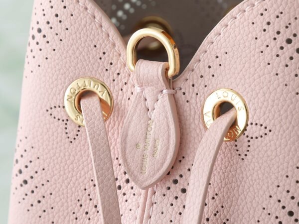 m13840 (6) LV Bella Mahina Handbags M13840