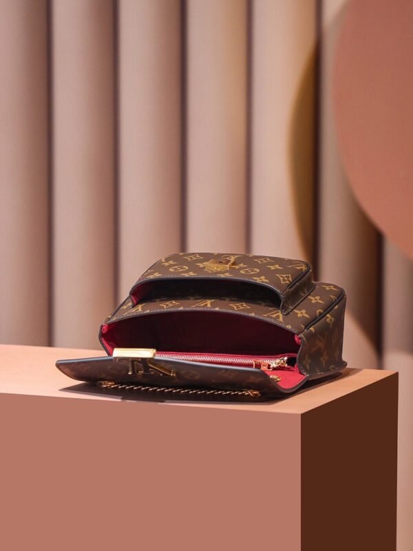 Louis Vuitton Passy M45592