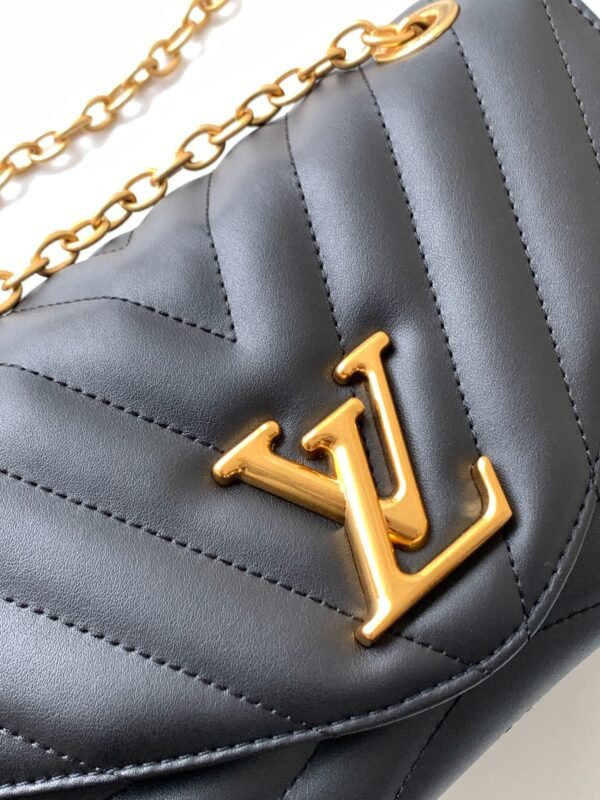 Louis Vuitton New Wave MM Chain Bag M58552