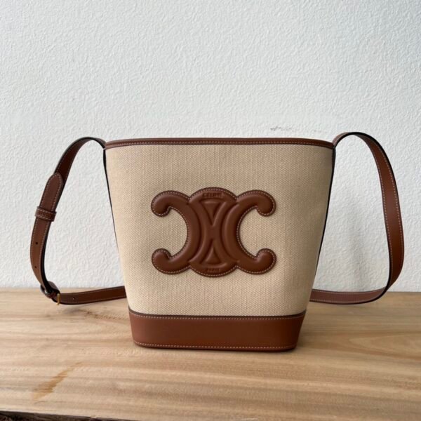 CELINE SMALL BUCKET CUIR TRIOMPHE IN Smooth Calfskin