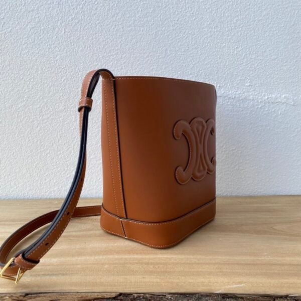 CELINE SMALL BUCKET CUIR TRIOMPHE IN Smooth Calfskin