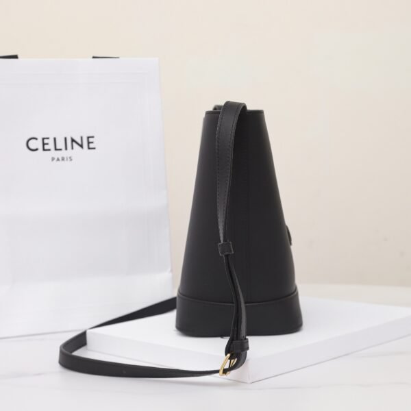 CELINE SMALL BUCKET CUIR TRIOMPHE IN Smooth Calfskin