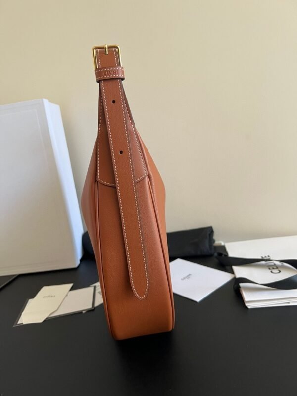 CELINE MEDIUM HELOÏSE BAG IN SUPPLE GRAINED CALFSKIN BLACK