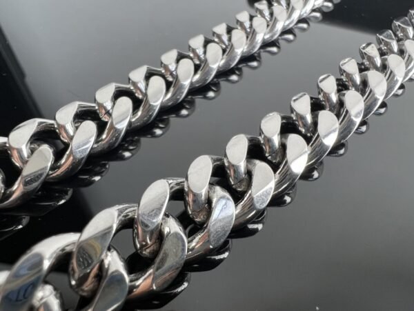 115203BF4-38SI (6) Celine CHAIN SHOULDER BAG CLAUDE IN SHINY CALFSKIN