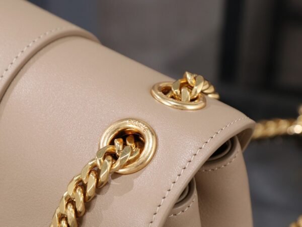 TEEN CELINE VICTOIRE BAG in SUPPLE GRAINED CALFSKIN