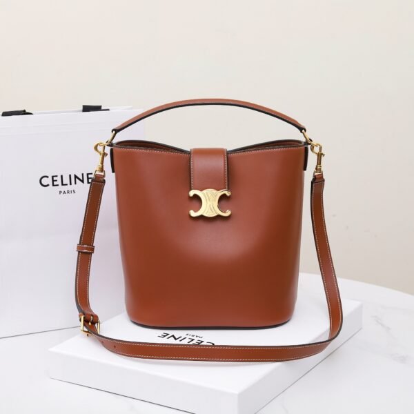 CELINE MEDIUM BUCKET LOUISE IN SMOOTH CALFSKIN