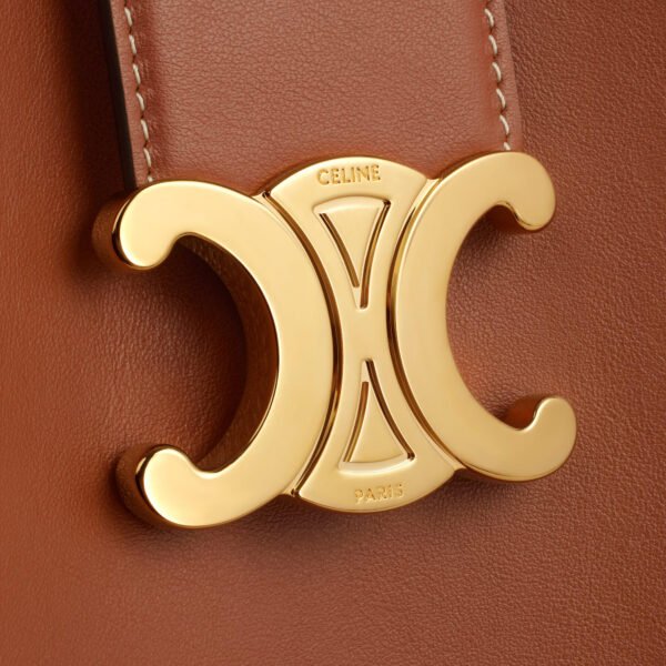 CELINE MEDIUM BUCKET LOUISE IN SMOOTH CALFSKIN