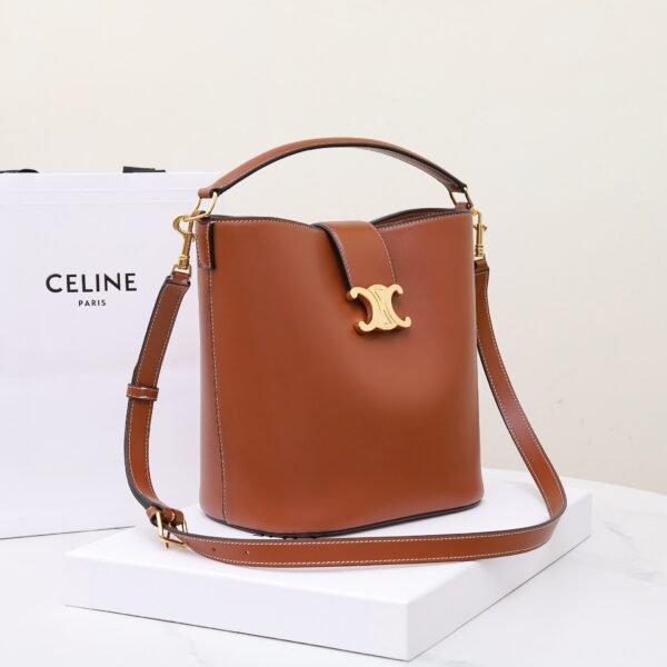 CELINE MEDIUM BUCKET LOUISE IN SMOOTH CALFSKIN