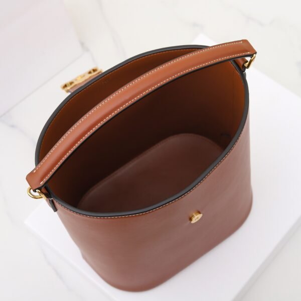 CELINE MEDIUM BUCKET LOUISE IN SMOOTH CALFSKIN