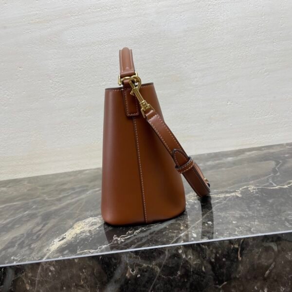 CELINE SMALL BUCKET LOUISE IN SMOOTH CALFSKIN