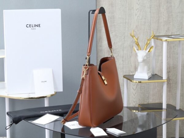 Celine MEDIUM CAMILLE 16 SOFT BAG IN SMOOTH CALFSKIN