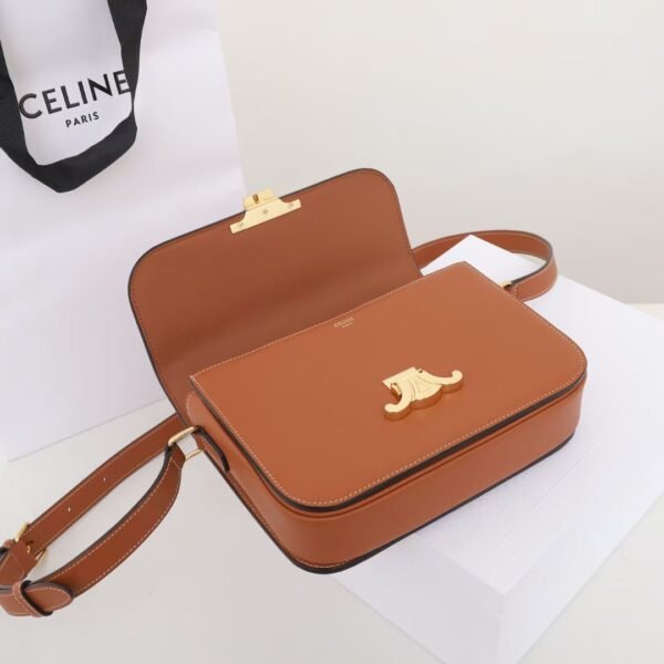 Celine CLASSIQUE TRIOMPHE BAG IN Natural Calfskin